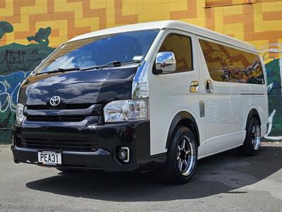 2017 Toyota Hiace - Thumbnail