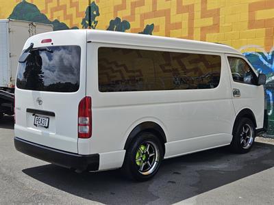 2017 Toyota Hiace - Thumbnail