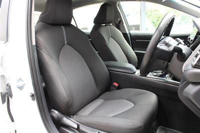 2021 Toyota Camry - Thumbnail