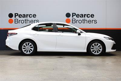 2021 Toyota Camry - Thumbnail