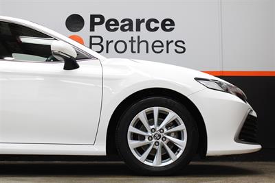 2021 Toyota Camry - Thumbnail