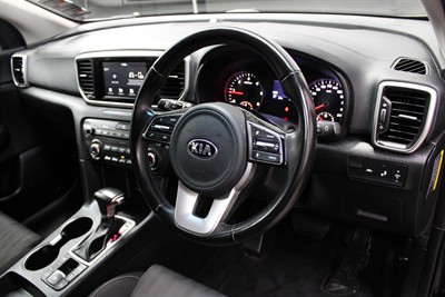 2020 Kia Sportage - Thumbnail