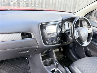 2014 Mitsubishi Outlander - Thumbnail