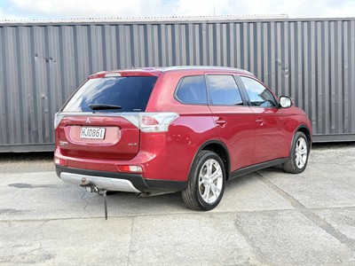 2014 Mitsubishi Outlander - Thumbnail