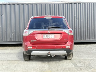 2014 Mitsubishi Outlander - Thumbnail