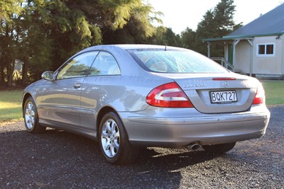 2003 Mercedes-Benz CLK 320 - Thumbnail