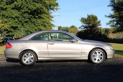 2003 Mercedes-Benz CLK 320 - Thumbnail