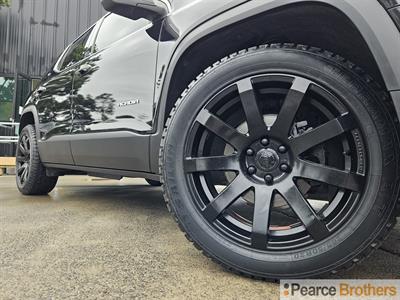 2019 Holden Acadia - Thumbnail