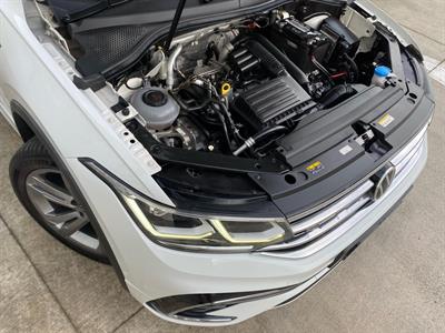 2021 Volkswagen Tiguan - Thumbnail