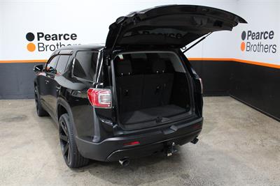 2020 Holden Acadia - Thumbnail