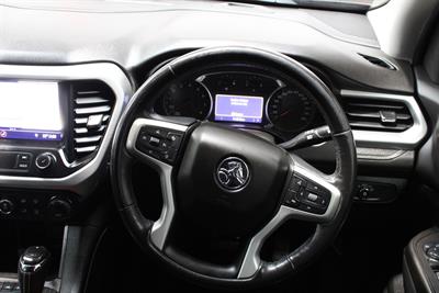 2020 Holden Acadia - Thumbnail