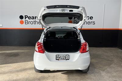 2011 Suzuki Swift - Thumbnail