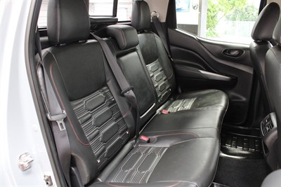 2021 Nissan Navara - Thumbnail