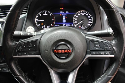 2021 Nissan Navara - Thumbnail