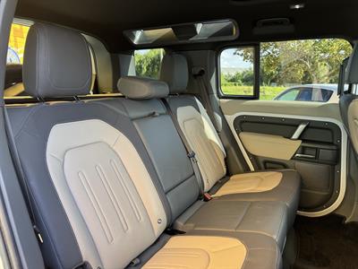 2022 Land Rover DEFENDER - Thumbnail