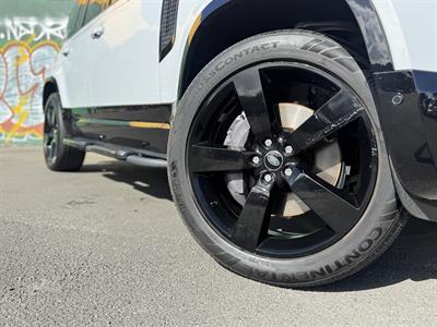 2022 Land Rover DEFENDER - Thumbnail
