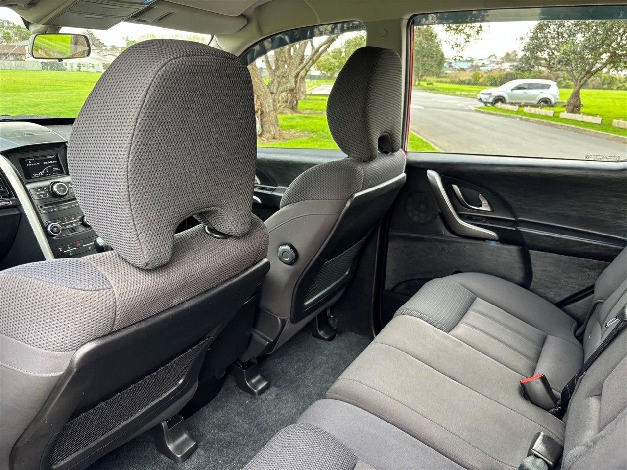 2022 Mahindra XUV500