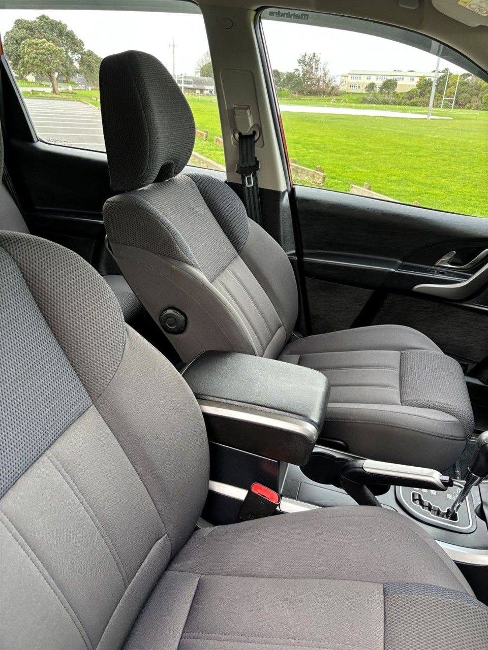 2022 Mahindra XUV500