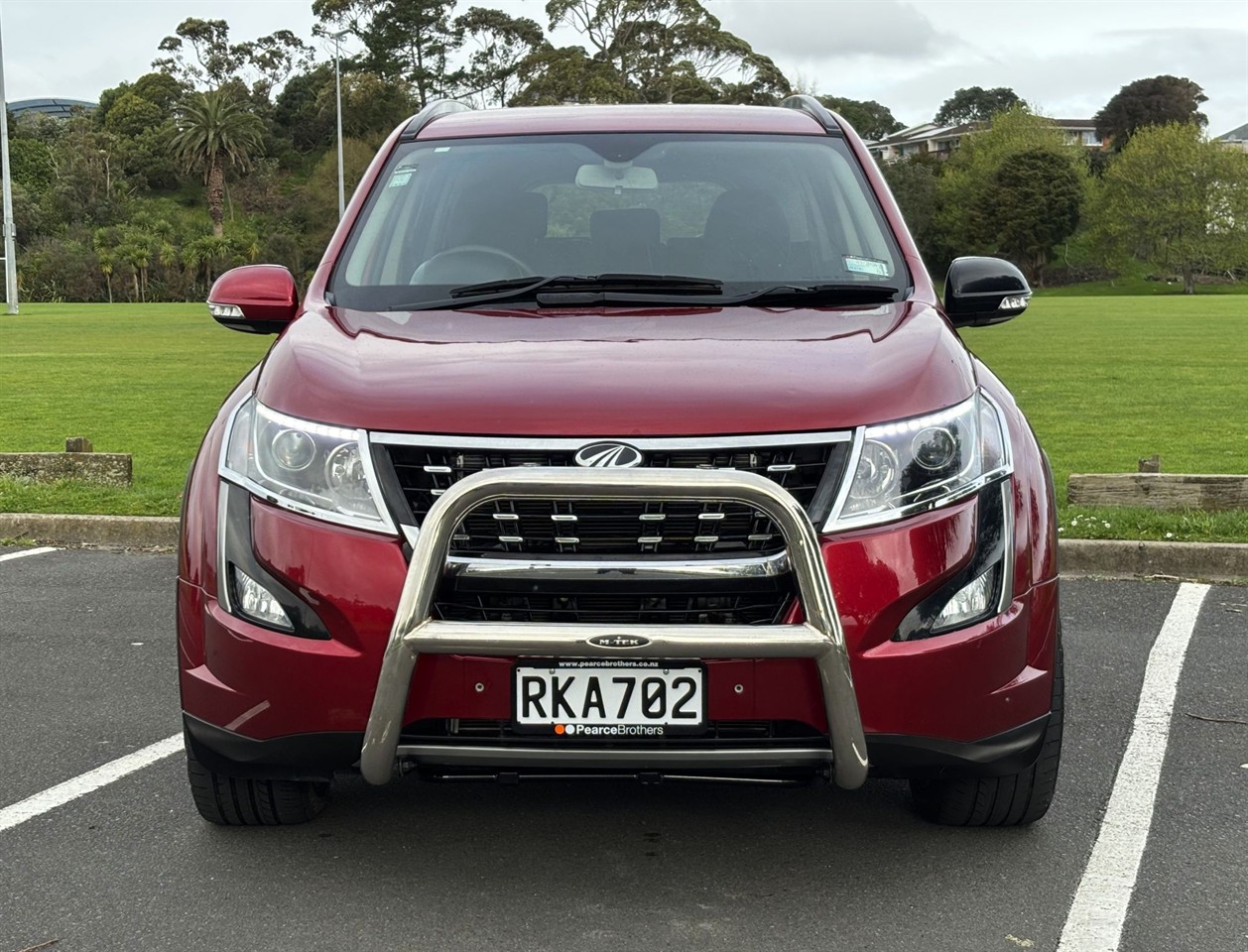 2022 Mahindra XUV500