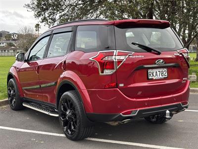 2022 Mahindra XUV500 - Thumbnail
