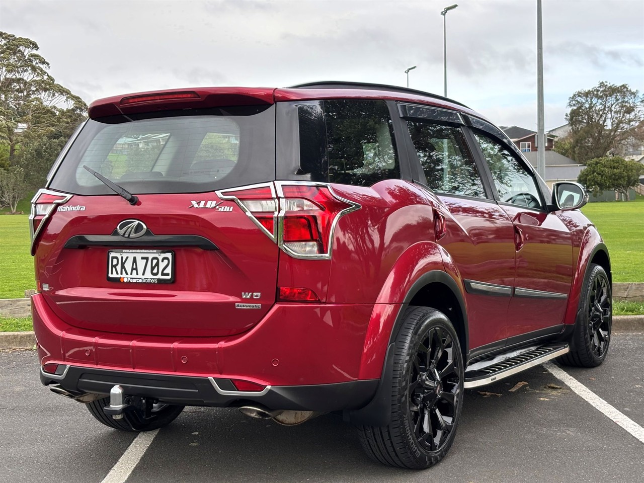 2022 Mahindra XUV500
