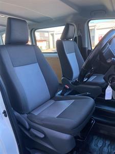 2020 Toyota Hiace - Thumbnail