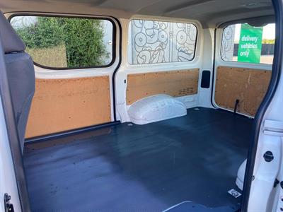 2020 Toyota Hiace - Thumbnail