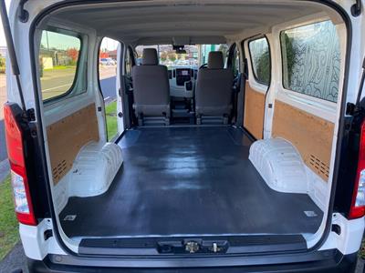 2020 Toyota Hiace - Thumbnail