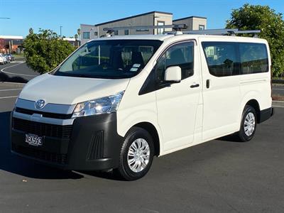 2020 Toyota Hiace - Thumbnail