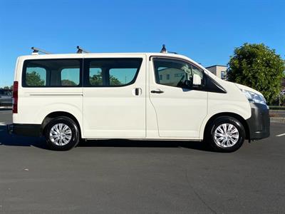 2020 Toyota Hiace - Thumbnail