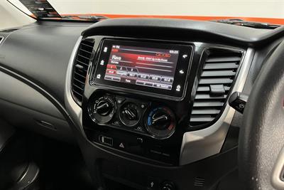 2018 Mitsubishi Triton - Thumbnail