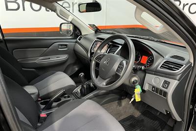 2018 Mitsubishi Triton - Thumbnail