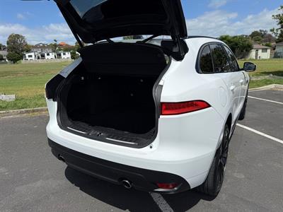 2020 Jaguar F-Pace - Thumbnail