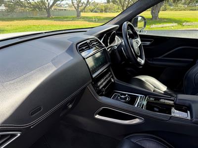 2020 Jaguar F-Pace - Thumbnail