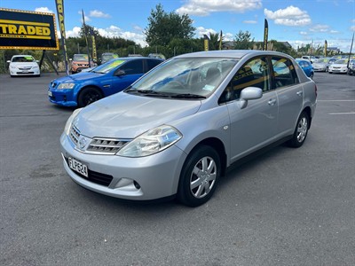 2010 Nissan Tiida - Thumbnail