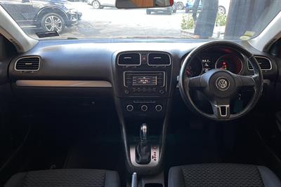 2011 Volkswagen GOLF - Thumbnail