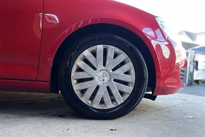 2011 Volkswagen GOLF - Thumbnail