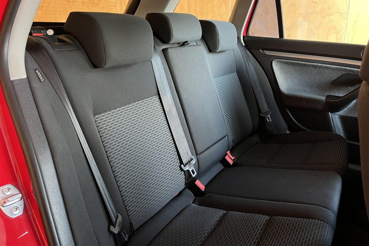 2011 Volkswagen GOLF