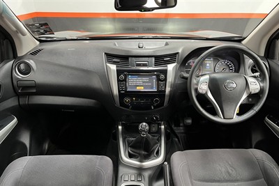 2019 Nissan Navara - Thumbnail