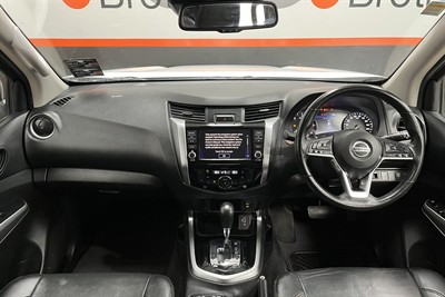 2021 Nissan Navara - Thumbnail