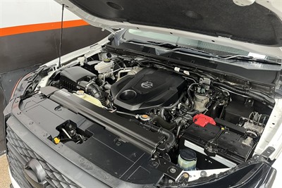 2021 Nissan Navara - Thumbnail