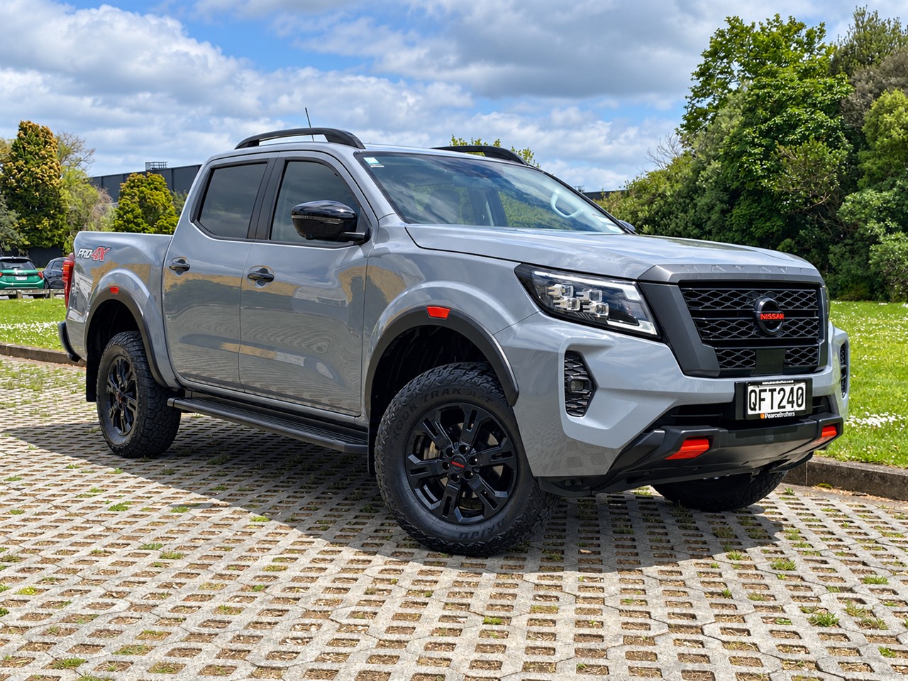 2023 Nissan Navara
