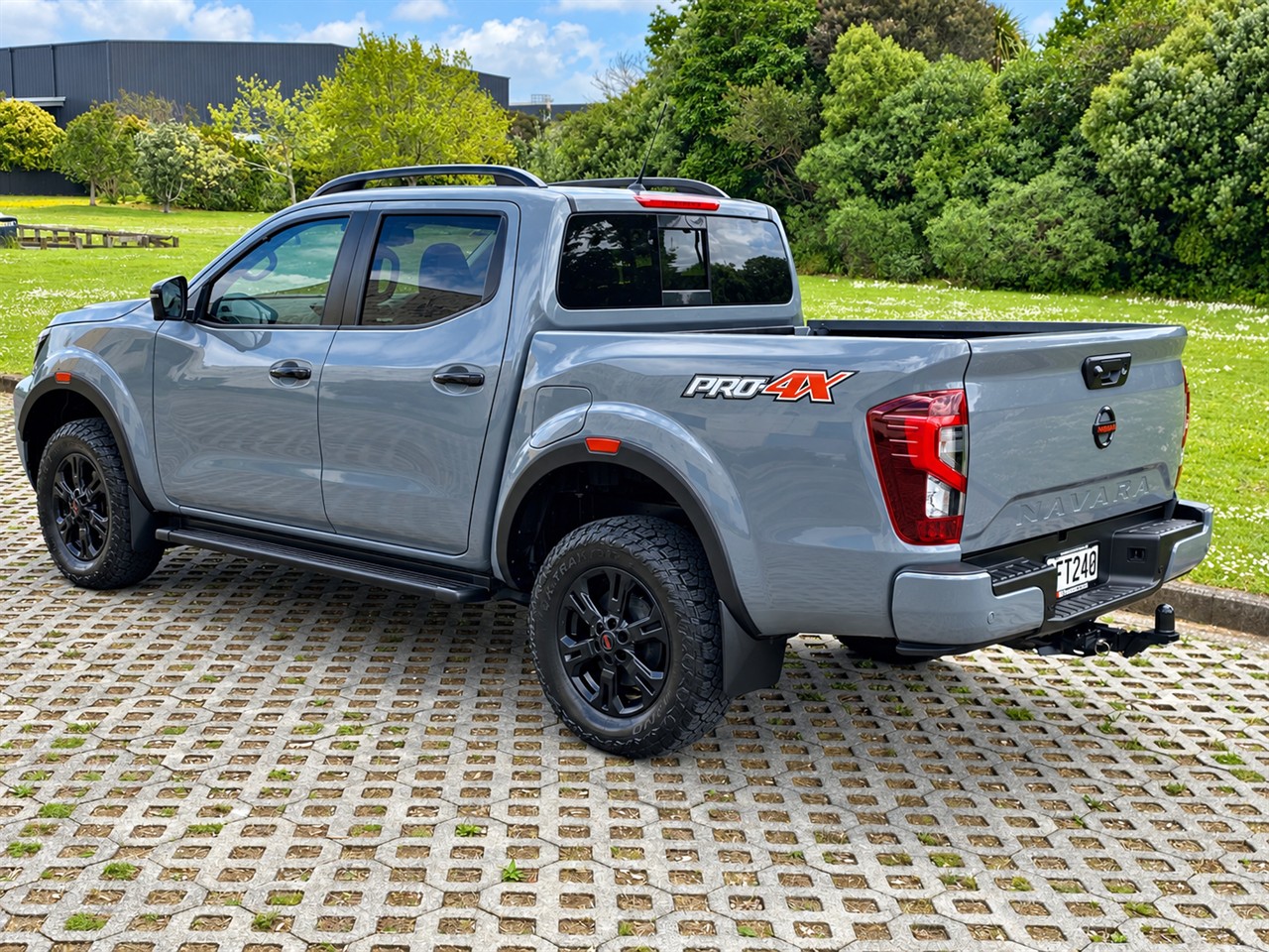 2023 Nissan Navara