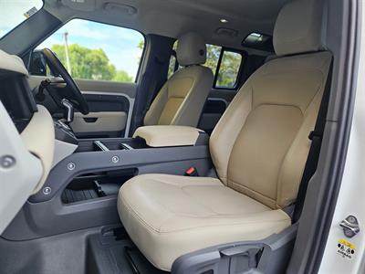 2023 Land Rover Defender - Thumbnail
