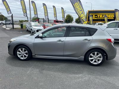 2011 Mazda Axela - Thumbnail