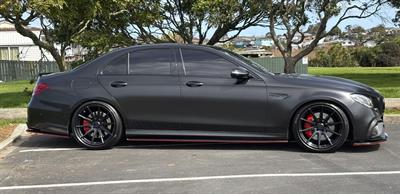 2017 Mercedes-Benz E 63 - Thumbnail