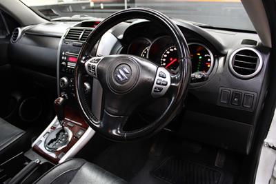 2008 Suzuki Grand Vitara - Thumbnail