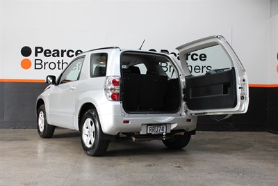 2008 Suzuki Grand Vitara - Thumbnail