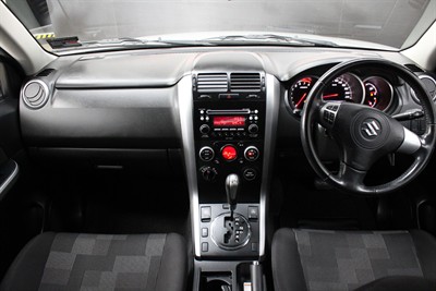 2008 Suzuki Grand Vitara - Thumbnail