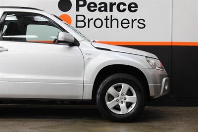 2008 Suzuki Grand Vitara - Thumbnail